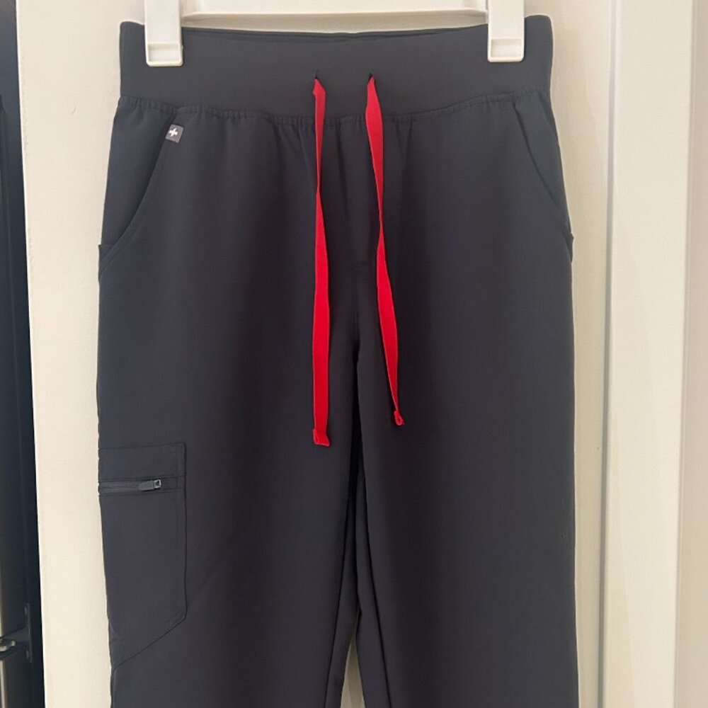 Figs Zamora Jogger Scrub Bottoms